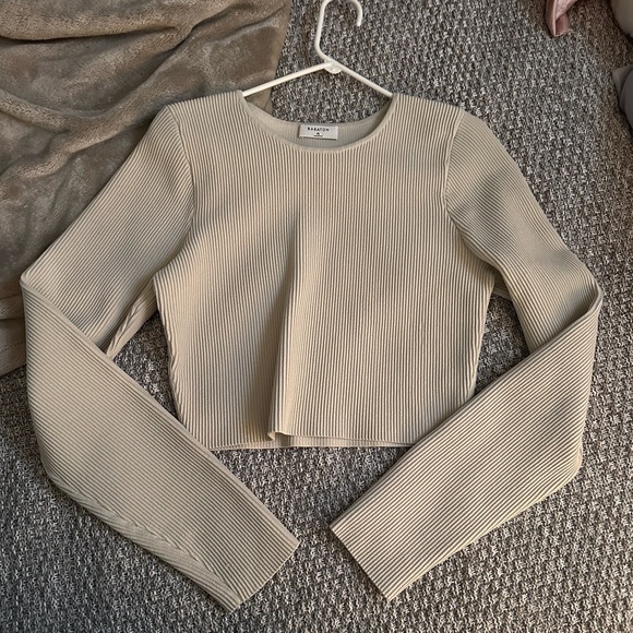 Aritzia Tops - ❌SOLD❌ Babaton sculpt knit cropped longsleeve shirt